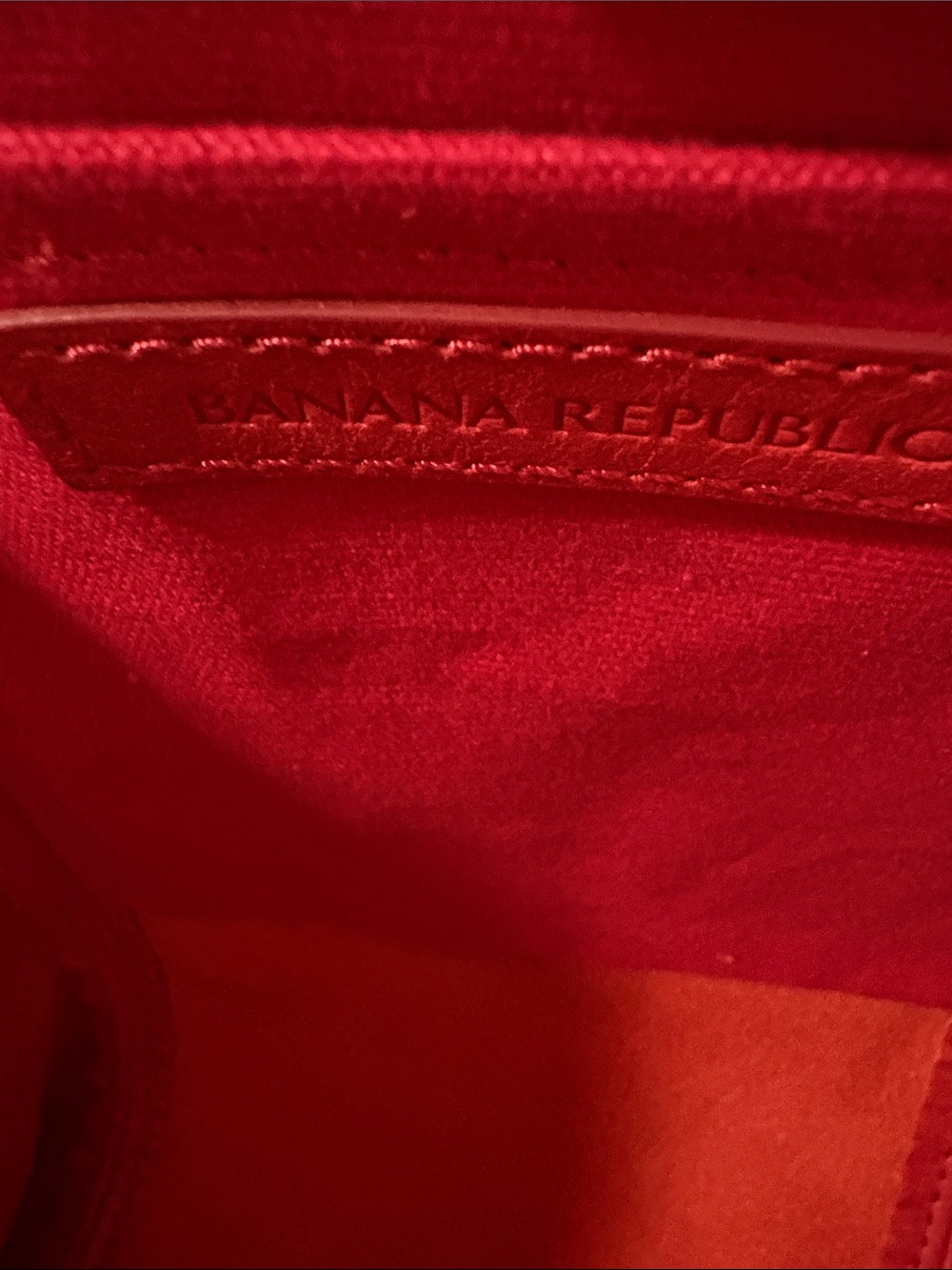 Banana Republic Pale Red Leather Scalloped-Top Tote - Picture 16 of 16